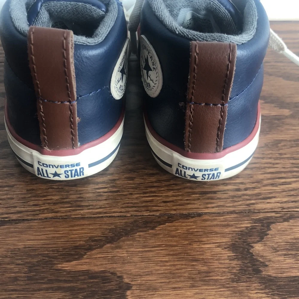 Converse - Picture 5 of 5
